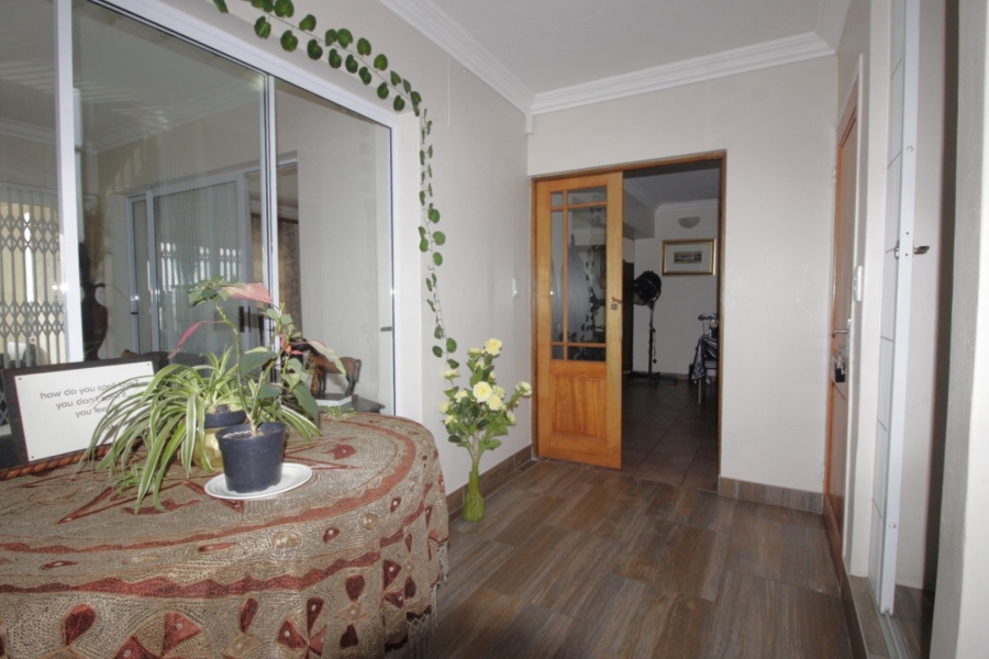 3 Bedroom Property for Sale in Wavecrest Eastern Cape